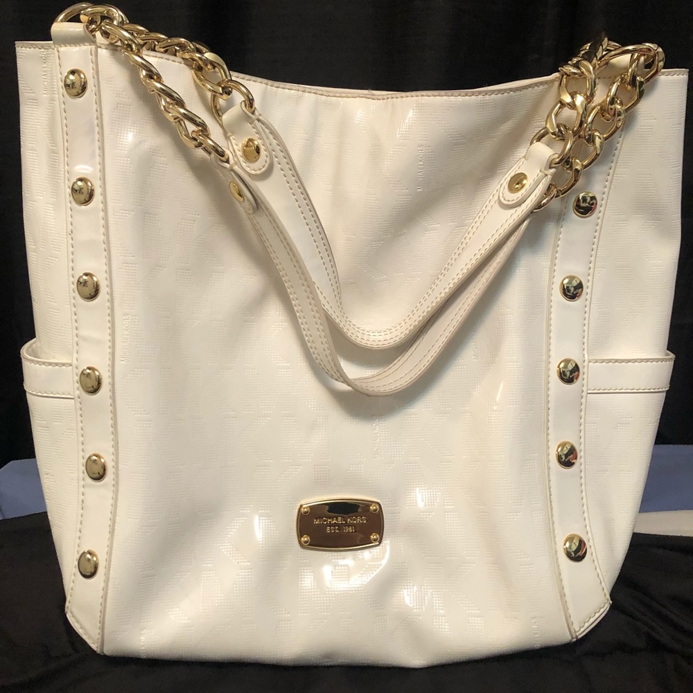 Michael Kors shoulder bag.